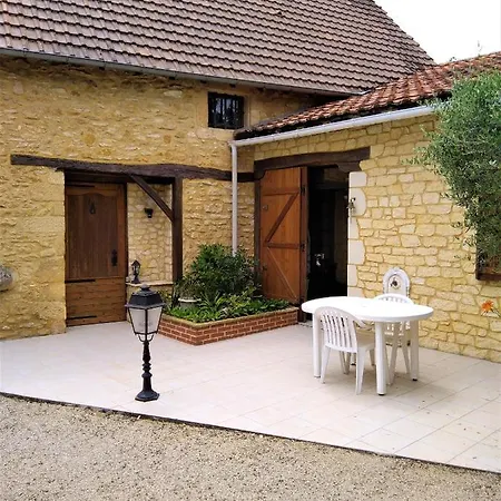 Maison Typique Du Perigord Et Du Sarladais בית נופש